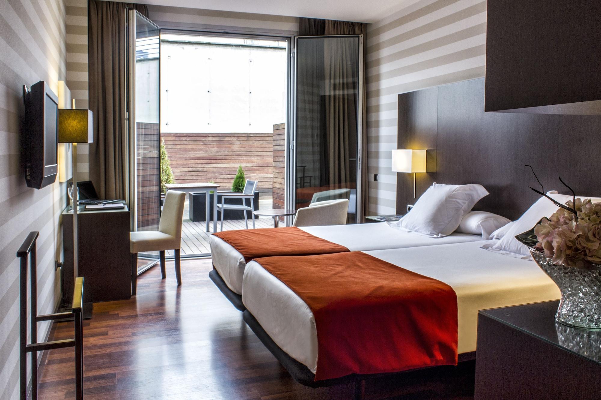 Hotel Zenit Pamplona Cordovilla Exterior photo