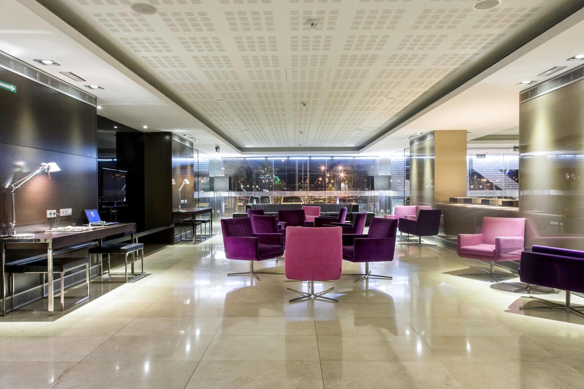 Hotel Zenit Pamplona Cordovilla Exterior photo